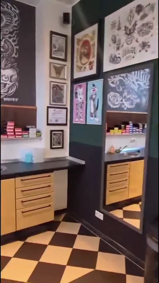 Blick in das Studio Body Parts Tattoo Münster — Video-Vorschau